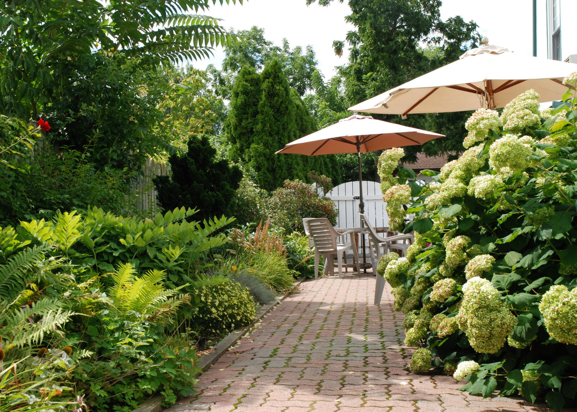 Moffat Inn Niagara-on-the-Lake Exterior photo