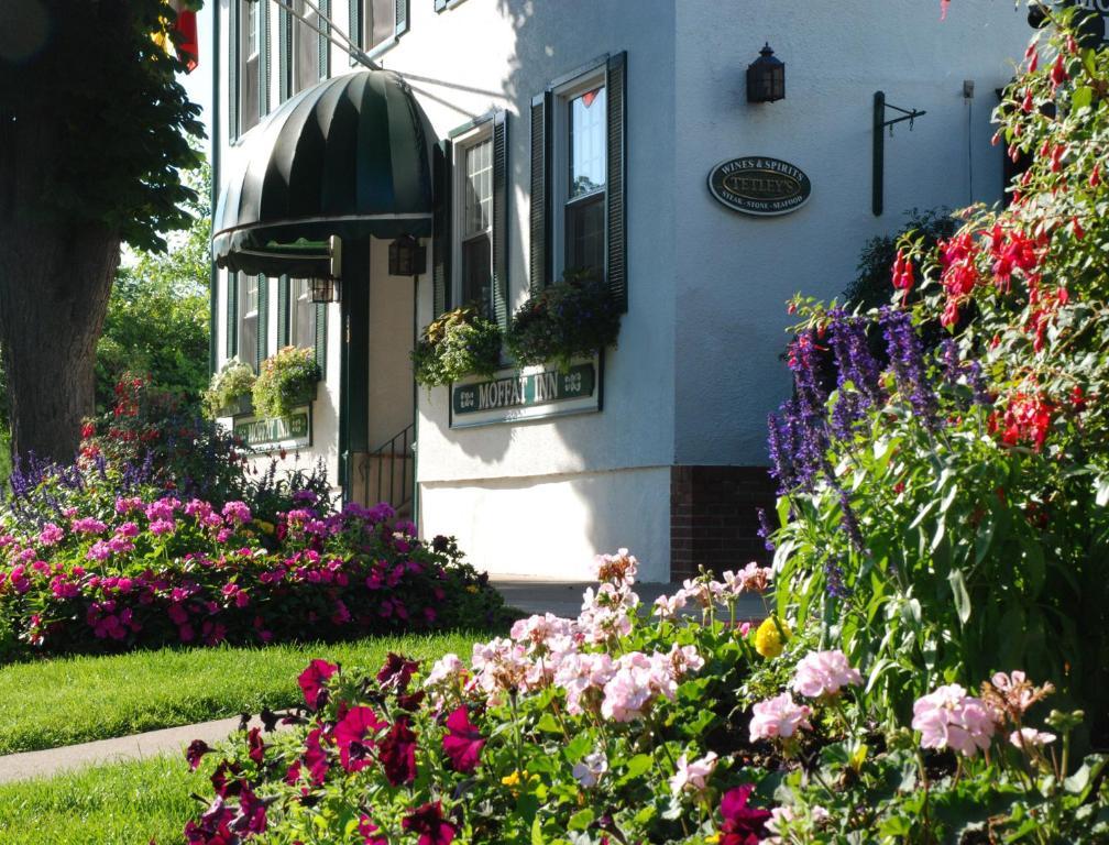 Moffat Inn Niagara-on-the-Lake Exterior photo